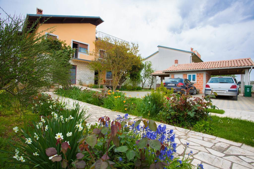 Apartments Nela بولا المظهر الخارجي الصورة