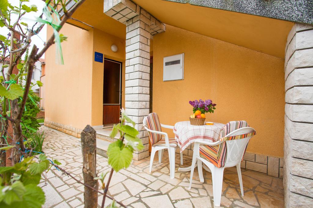 Apartments Nela بولا المظهر الخارجي الصورة