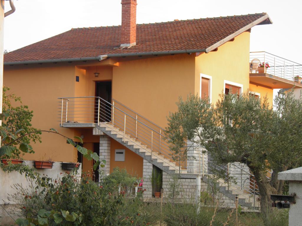 Apartments Nela بولا المظهر الخارجي الصورة